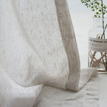 Luonnonvalkoinen pellavatyylinen valoverho