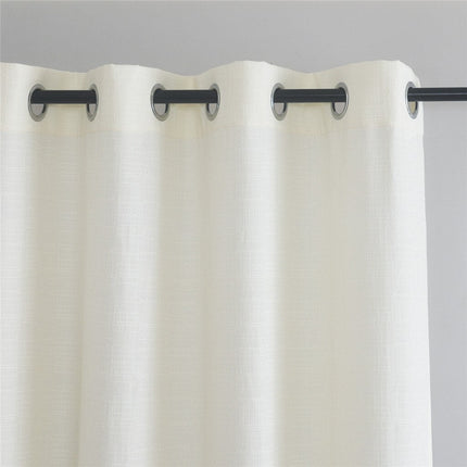 Struktuuripintainen verho purjerenkailla olohuoneeseen