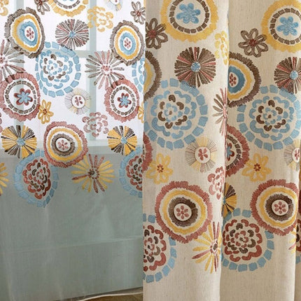 Boheemi valoverho värikkäällä kirjonnalla