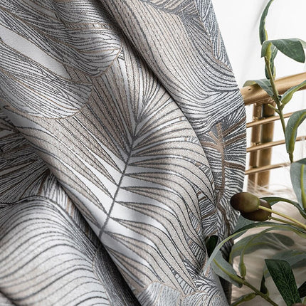 Pimennysverho elegantilla lehtikuviolla