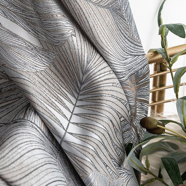 Pimennysverho elegantilla lehtikuviolla