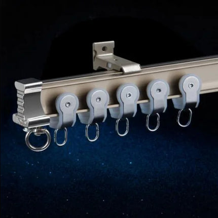 Taivutettava verhokisko kaareviin ikkunoihin