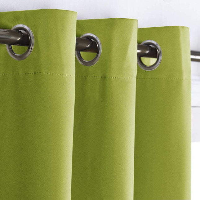 Yksivärinen pimennysverho purjerenkailla