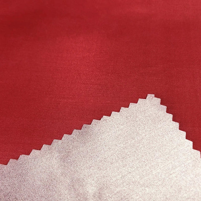 Pimennysverhokangas useissa eri väreissä