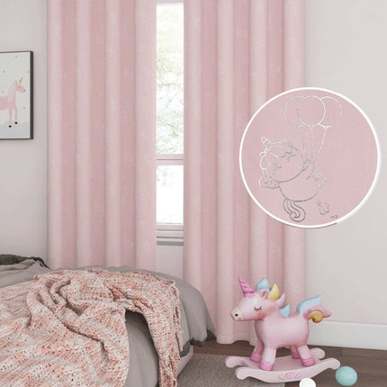 Vaaleanpunainen yksisarvisverho lastenhuoneeseen