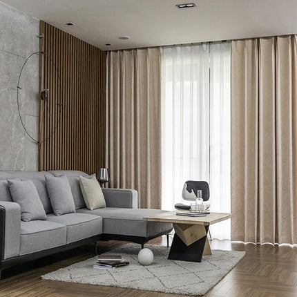 Ruskea pimennysverho aaltokuviolla