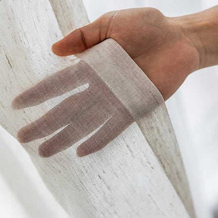 Luonnonvalkoinen pellavatyylinen valoverho