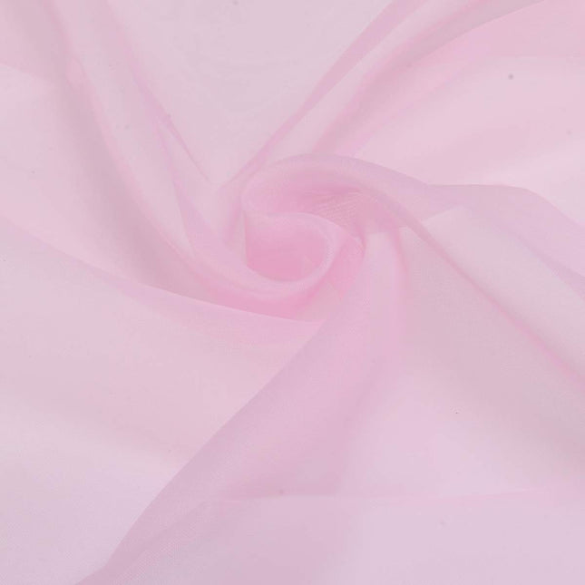 Kevyt ja ilmava valkoinen valoverho