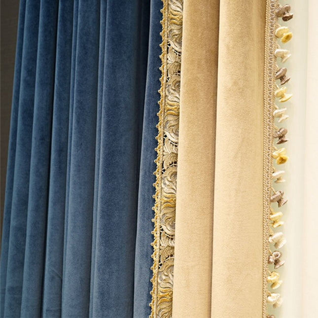Samettipimennysverho koristeellisella reunuksella