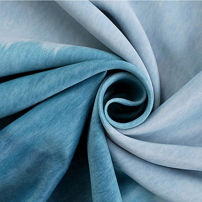 Liukuvärjätty pimennysverho vuoristokuviolla