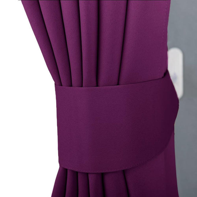 Yksivärinen pimennysverho nauhakiinnityksellä