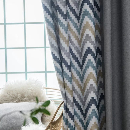 Pimennysverho modernilla chevron-kuviolla