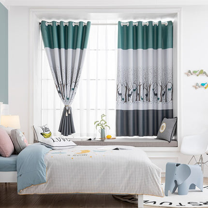 Lastenhuoneen verho metsäaiheisella kuviolla