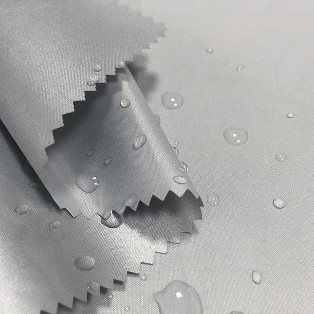 Pimennysverhokangas useissa eri väreissä