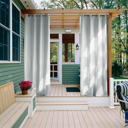 Ruskea ulkoverho kuistille purjerenkailla