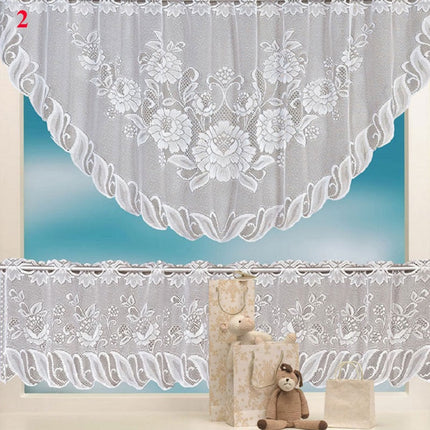 Valkoinen pitsinen keittiöverhosetti