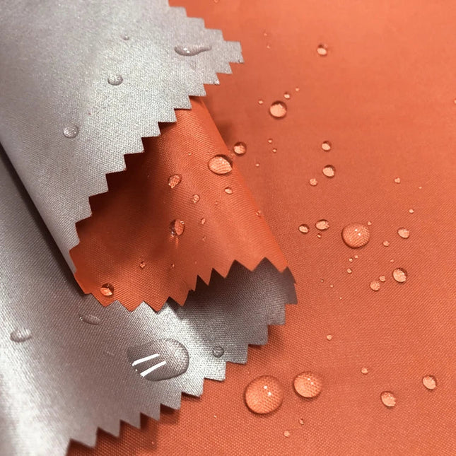 Pimennysverhokangas useissa eri väreissä