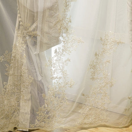 Valoverho kauniilla kukkakirjonnalla