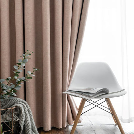 Lohenpunainen pimennysverho pellavatekstuurilla