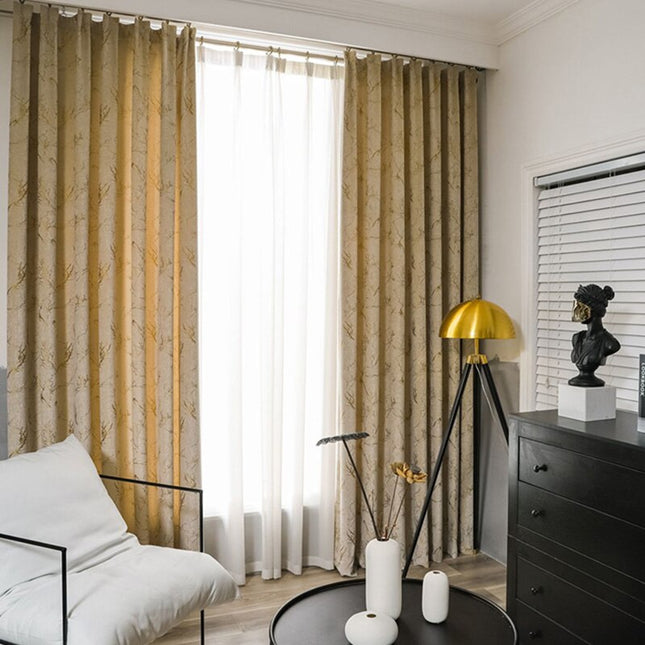 Pimennysverho kultaisella marmorikuviolla