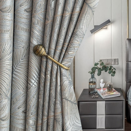 Pimennysverho elegantilla lehtikuviolla