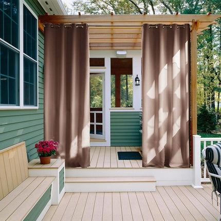 Ruskea ulkoverho kuistille purjerenkailla