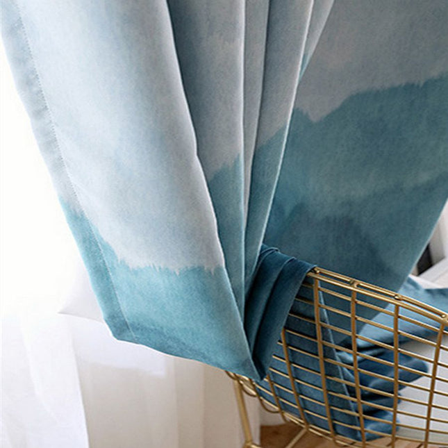 Liukuvärjätty pimennysverho vuoristokuviolla