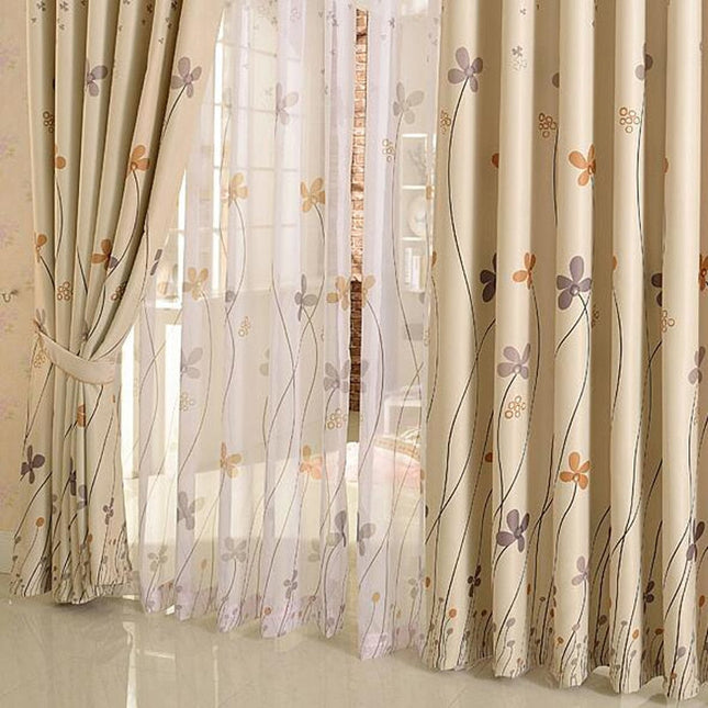 Skandinaavinen pimennysverho kukkakuviolla