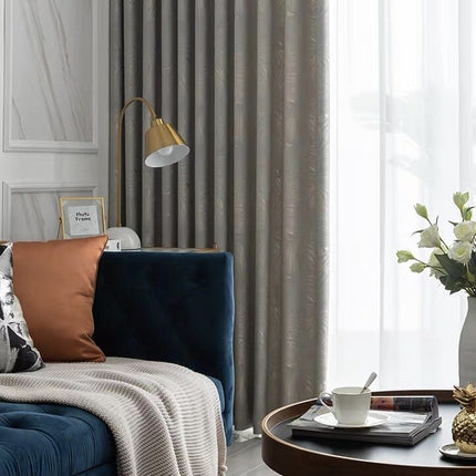 Pimennysverho hienovaraisella palmukuviolla