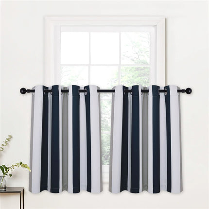 Raidallinen lyhyt pimennysverho purjerenkailla