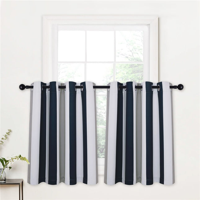 Raidallinen lyhyt pimennysverho purjerenkailla