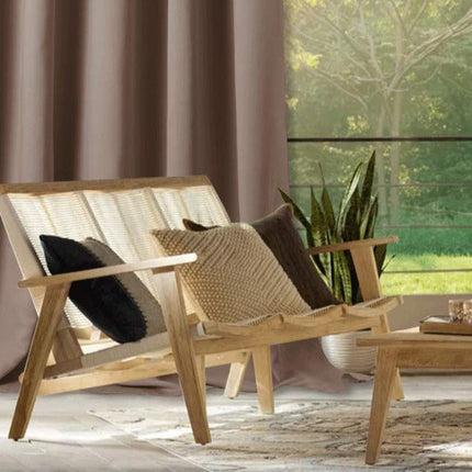 Ruskea ulkoverho kuistille purjerenkailla