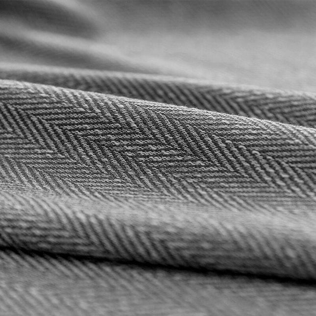 Tummanharmaa pimennysverho kalanruotokuviolla