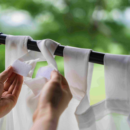 Ulkoverho pergolaan nauhakiinnityksellä