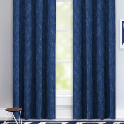 Yksivärinen pimennysverho kudotulla pinnalla