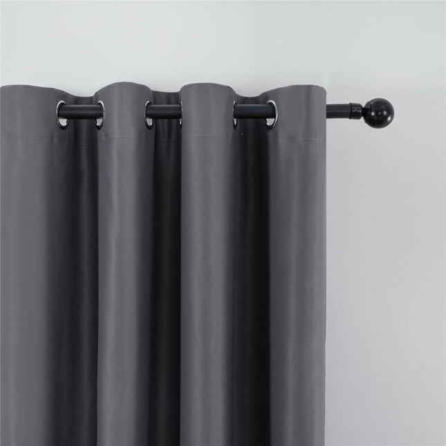 Antrasiitinharmaa pimennysverho lämpösuojalla