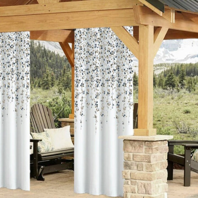 Kukkakuvioinen ulkoverho suojaisalle terassille