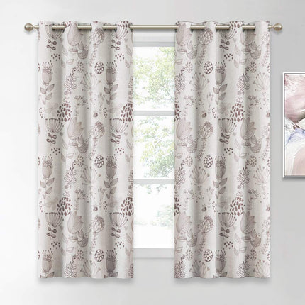 Verho hennosti kuvioidulla kukkakuosilla