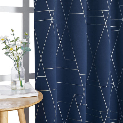 Sininen pimennysverho graafisella kuviolla