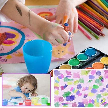 Värikäs lastenhuoneen verho abstraktilla kuviolla