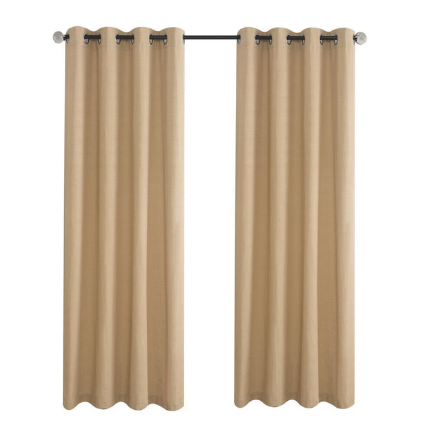 Struktuuripintainen verho purjerenkailla olohuoneeseen