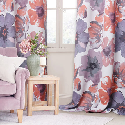 Verho vesivärityylisellä kukkakuviolla