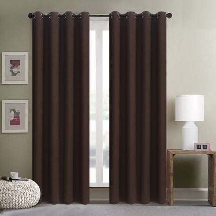 Ruskea pimennysverho purjerenkailla makuuhuoneeseen