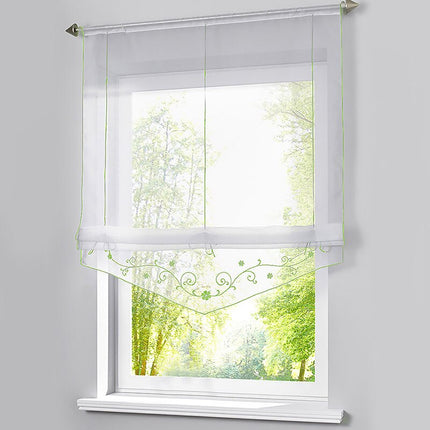 Kirjailtu laskostyylinen kappaverho keittiöön