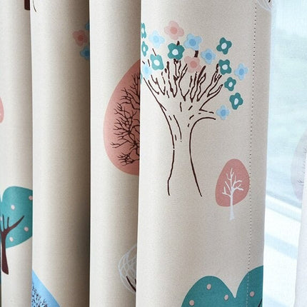 Skandinaavinen pimennysverho puukuviolla