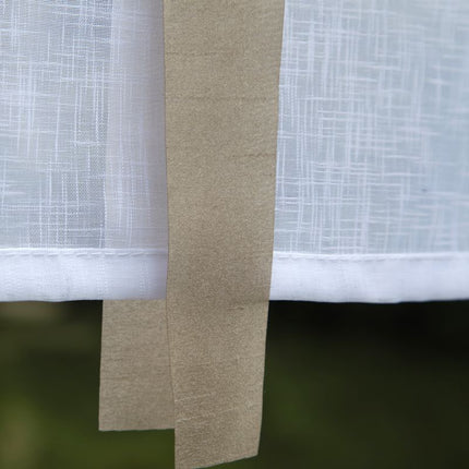 Säädettävä laskosverho kirjailulla keittiöön