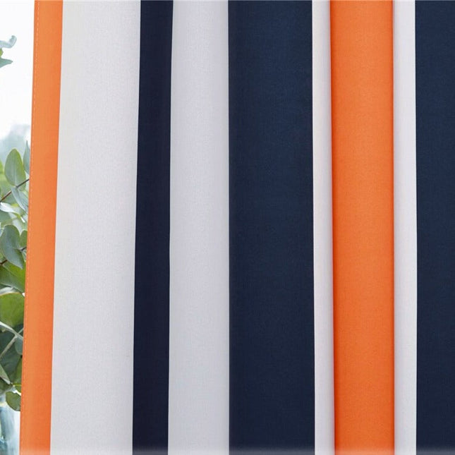 Raidallinen lyhyt pimennysverho purjerenkailla