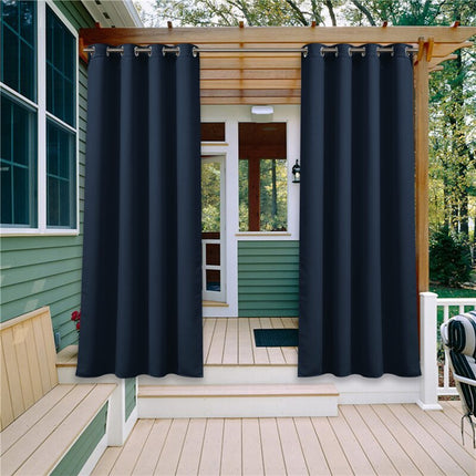 Ruskea ulkoverho kuistille purjerenkailla