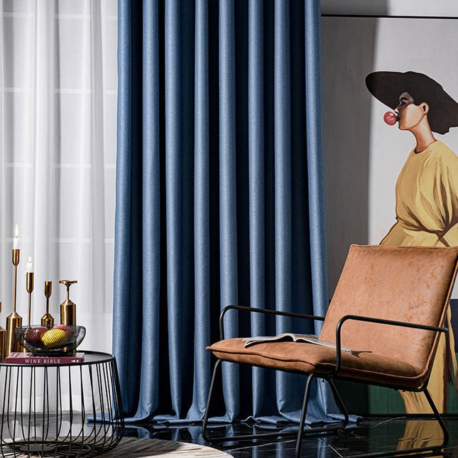 Moderni paneeliverho ikkunaan tai tilanjakajaksi