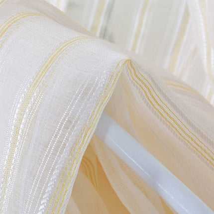 Raidallinen ohut verho tarranauhakiinnityksellä